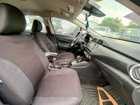 Used 2020 Nissan Versa S FWD image 9