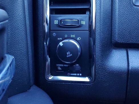 Used 2018 RAM 2500 Laramie w/ Sport Appearance Group image 27