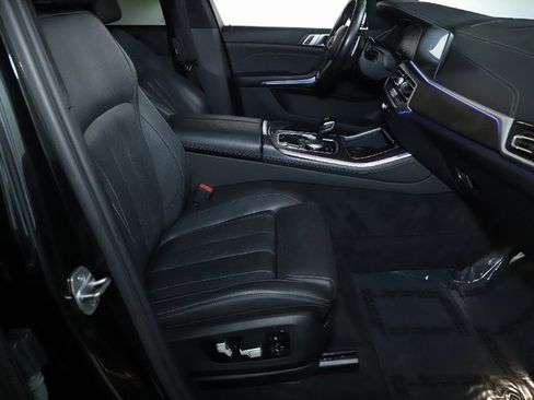Used 2022 BMW X5 xDrive40i w/ M Sport Package image 35