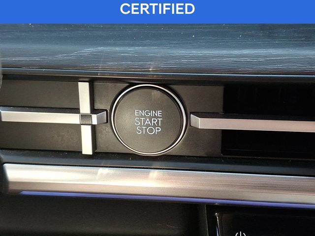 Certified 2025 Hyundai Santa Fe Limited AWD/4WD image 24
