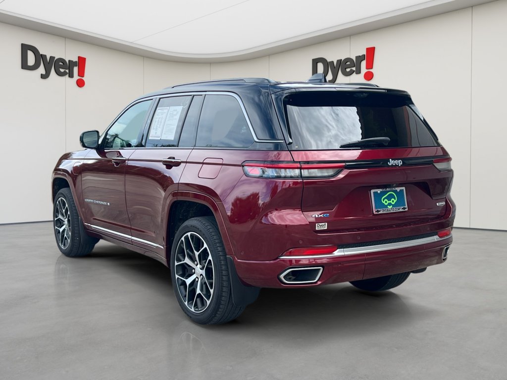 Used 2024 Jeep Grand Cherokee Summit AWD/4WD image 3