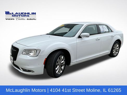 Used 2021 Chrysler 300 Touring L image 1