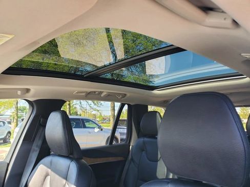 Certified 2024 Volvo XC90 T8 Plus w/ Protection Package Premier AWD/4WD image 14