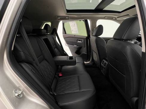 Used 2023 Nissan Rogue Platinum w/ Platinum Premium Package AWD/4WD image 15