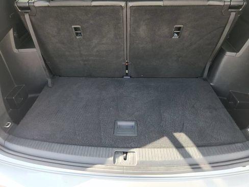 Used 2022 Volkswagen Atlas SE w/ Black Wheel Package FWD image 23