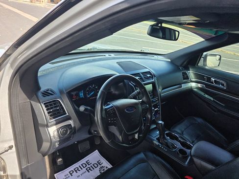 Used 2016 Ford Explorer Limited FWD image 13