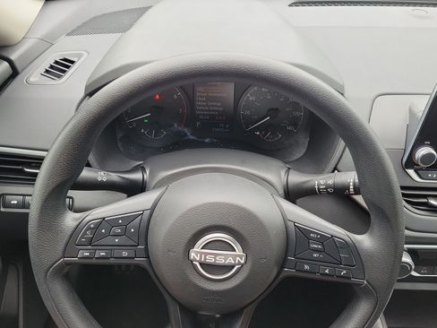 Certified 2025 Nissan Altima 2.5 S FWD image 20