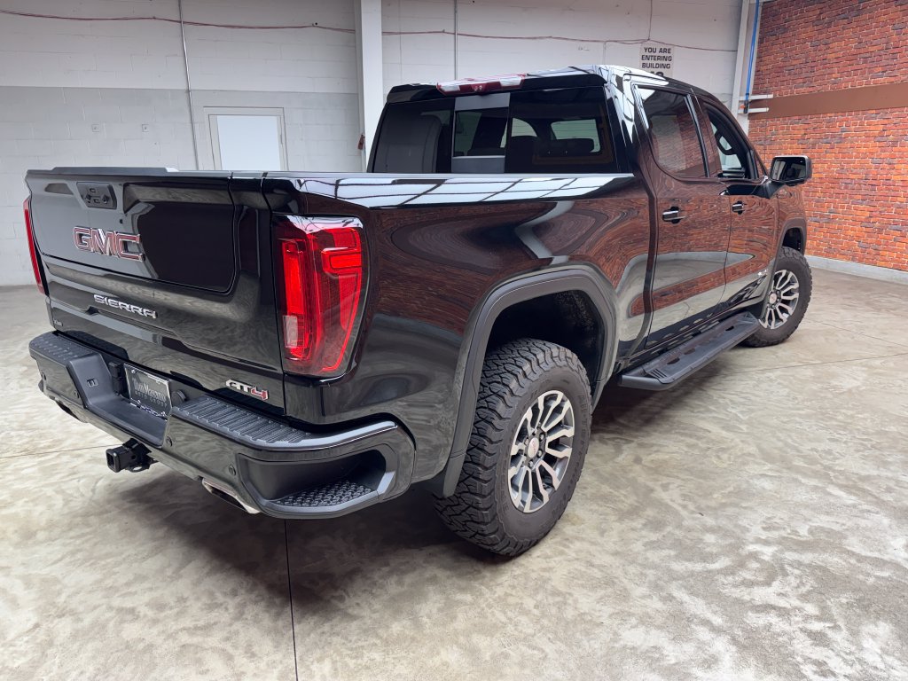 Used 2023 GMC Sierra 1500 AT4 w/ AT4 Premium Package AWD/4WD image 6
