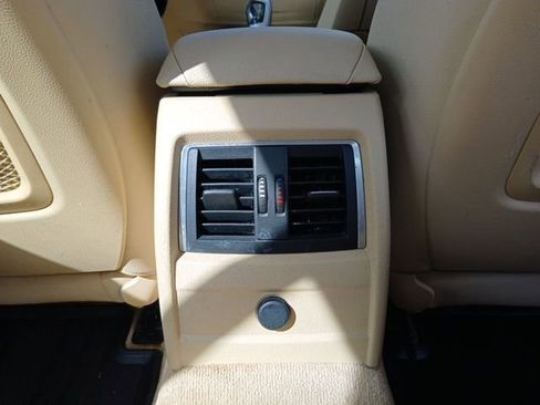 Used 2016 BMW 320i Sedan image 13