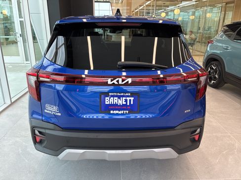 Certified 2024 Kia Seltos LX AWD/4WD image 7