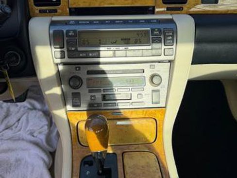 Used 2003 Lexus SC 430 Convertible image 8