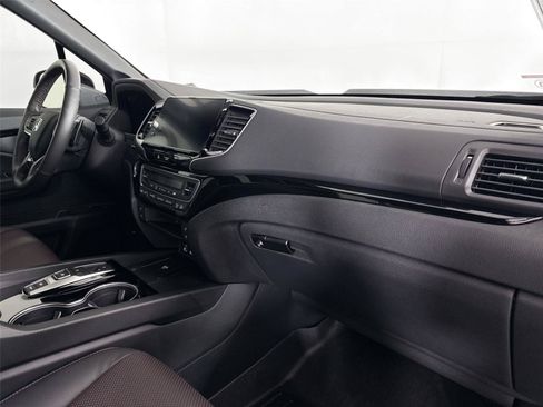 Used 2025 Honda Ridgeline Black Edition image 41