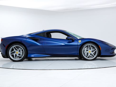 Certified 2021 Ferrari F8 Tributo image 9