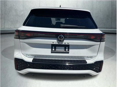 New 2026 Volkswagen Tiguan SEL R-Line