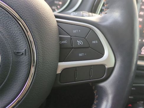 Used 2020 Jeep Compass Limited image 23