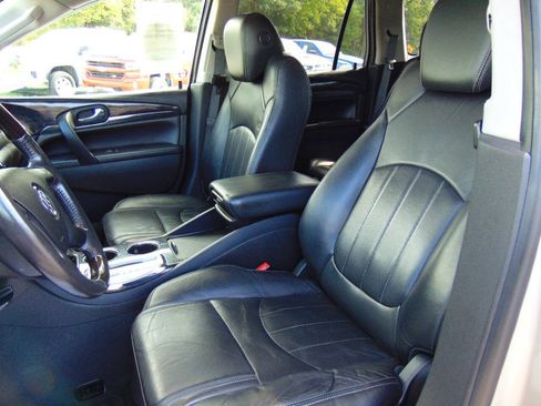 Used 2015 Buick Enclave Leather AWD/4WD image 8