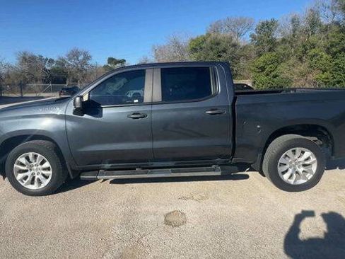 Used 2021 Chevrolet Silverado 1500 Custom image 5