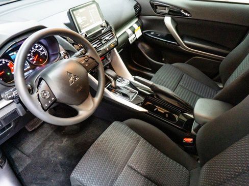 New 2026 Mitsubishi Eclipse Cross LE image 4