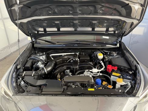 Used 2025 Subaru Crosstrek 2.0i Premium image 34