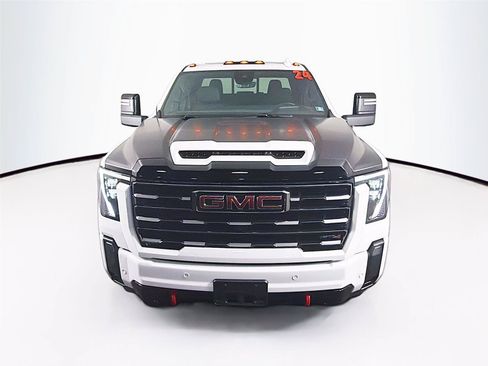 Used 2024 GMC Sierra 3500 AT4 w/ AT4 Premium Plus Package AWD/4WD image 13