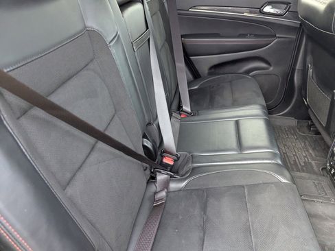 Used 2021 Jeep Grand Cherokee Trailhawk image 14