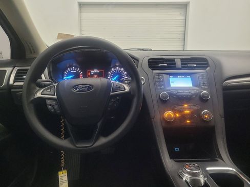 Used 2020 Ford Fusion S FWD image 22