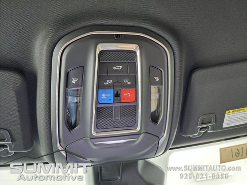 New 2025 Jeep Grand Cherokee Limited w/ Black Appearance Package image 63