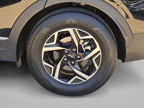 Used 2025 Kia Sportage LX image 22