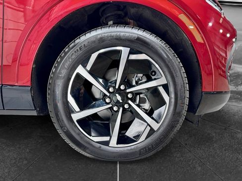 Used 2025 Chevrolet Equinox EV LT image 33