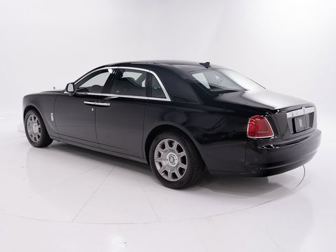 Certified 2017 Rolls-Royce Ghost image 3