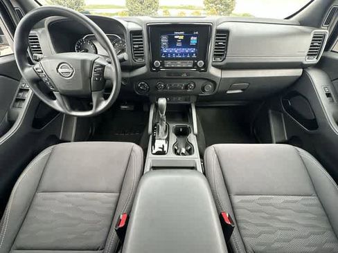 Used 2023 Nissan Frontier SV w/ Midnight Edition Package image 18