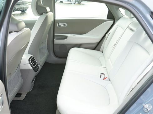 Certified 2025 Hyundai Ioniq 6 Limited image 18