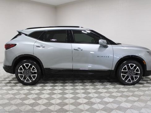 Used 2023 Chevrolet Blazer RS w/ Driver Confidence II Package AWD/4WD image 13