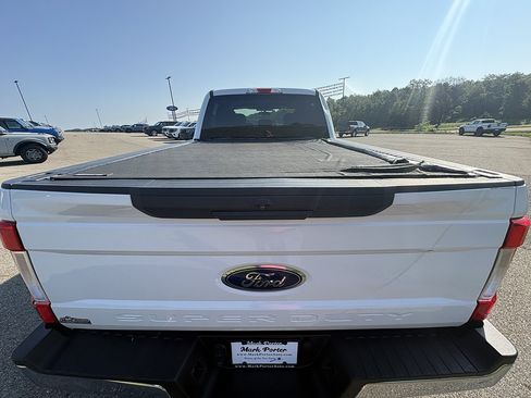 Used 2018 Ford F250 XLT AWD/4WD image 15