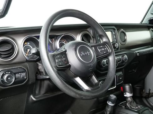 Used 2020 Jeep Wrangler Sport image 4