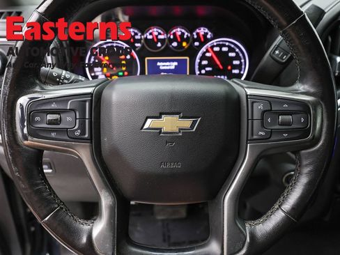 Used 2020 Chevrolet Silverado 1500 LT w/ Convenience Package AWD/4WD image 10