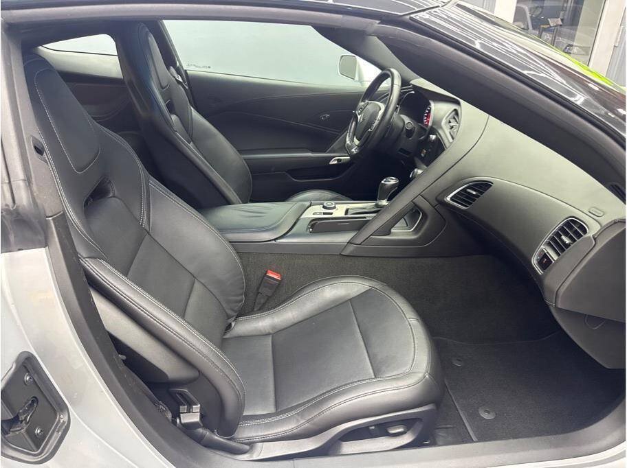 Used 2016 Chevrolet Corvette Stingray Coupe RWD image 20