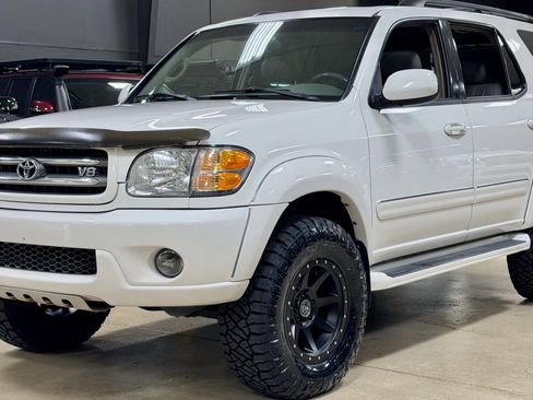 Used 2004 Toyota Sequoia Limited AWD/4WD image 2