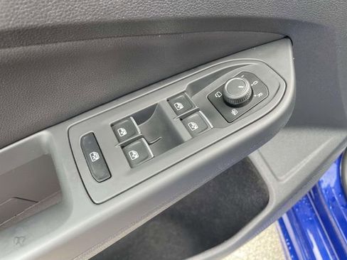 Used 2024 Volkswagen Golf R AWD/4WD image 18