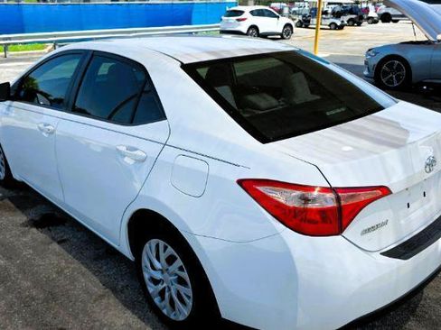 Used 2017 Toyota Corolla LE FWD image 4