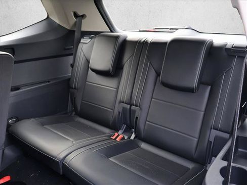 Used 2023 Volkswagen Atlas SE AWD/4WD image 21