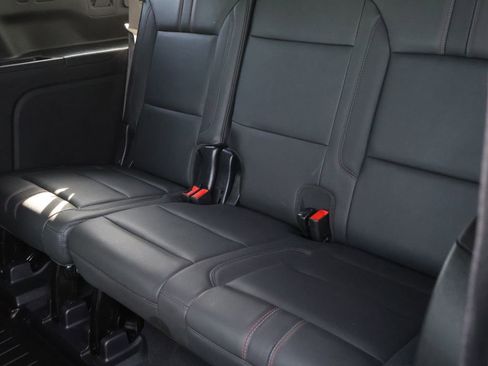 Used 2021 Chevrolet Suburban RST image 16