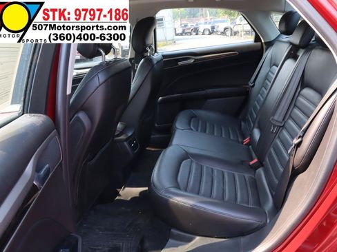 Used 2013 Ford Fusion SE FWD image 14