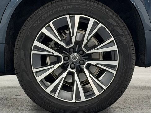 Used 2022 Volvo XC90 T6 Momentum w/ Advanced Package AWD/4WD image 8
