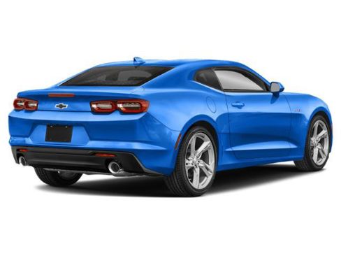 Used 2023 Chevrolet Camaro LT RWD image 2