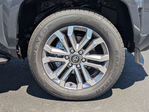 New 2026 Toyota 4Runner Limited AWD/4WD image 12