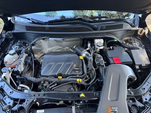 Used 2025 Buick Envista Sport Touring image 32