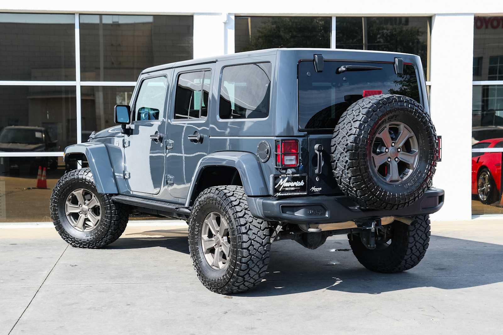 Used 2018 Jeep Wrangler Unlimited Sport AWD/4WD image 13