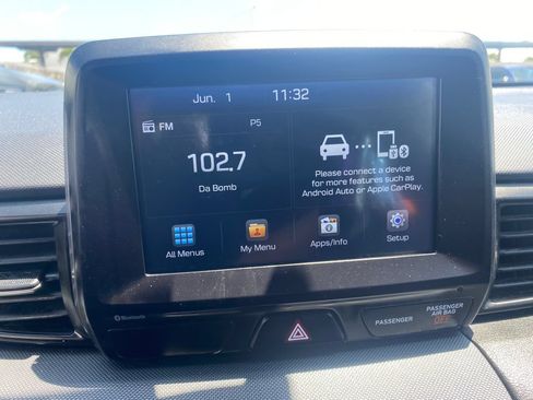 Used 2020 Hyundai Veloster 2.0 FWD image 34