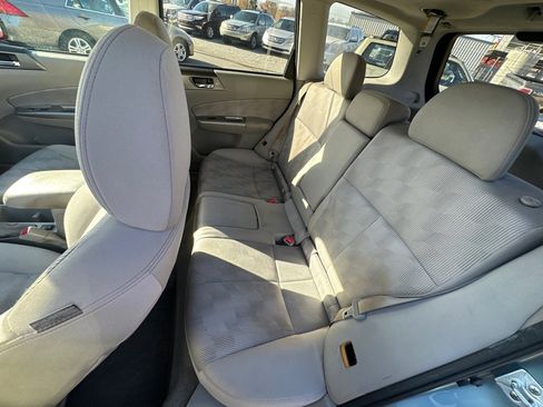 Used 2010 Subaru Forester 2.5X Premium image 14
